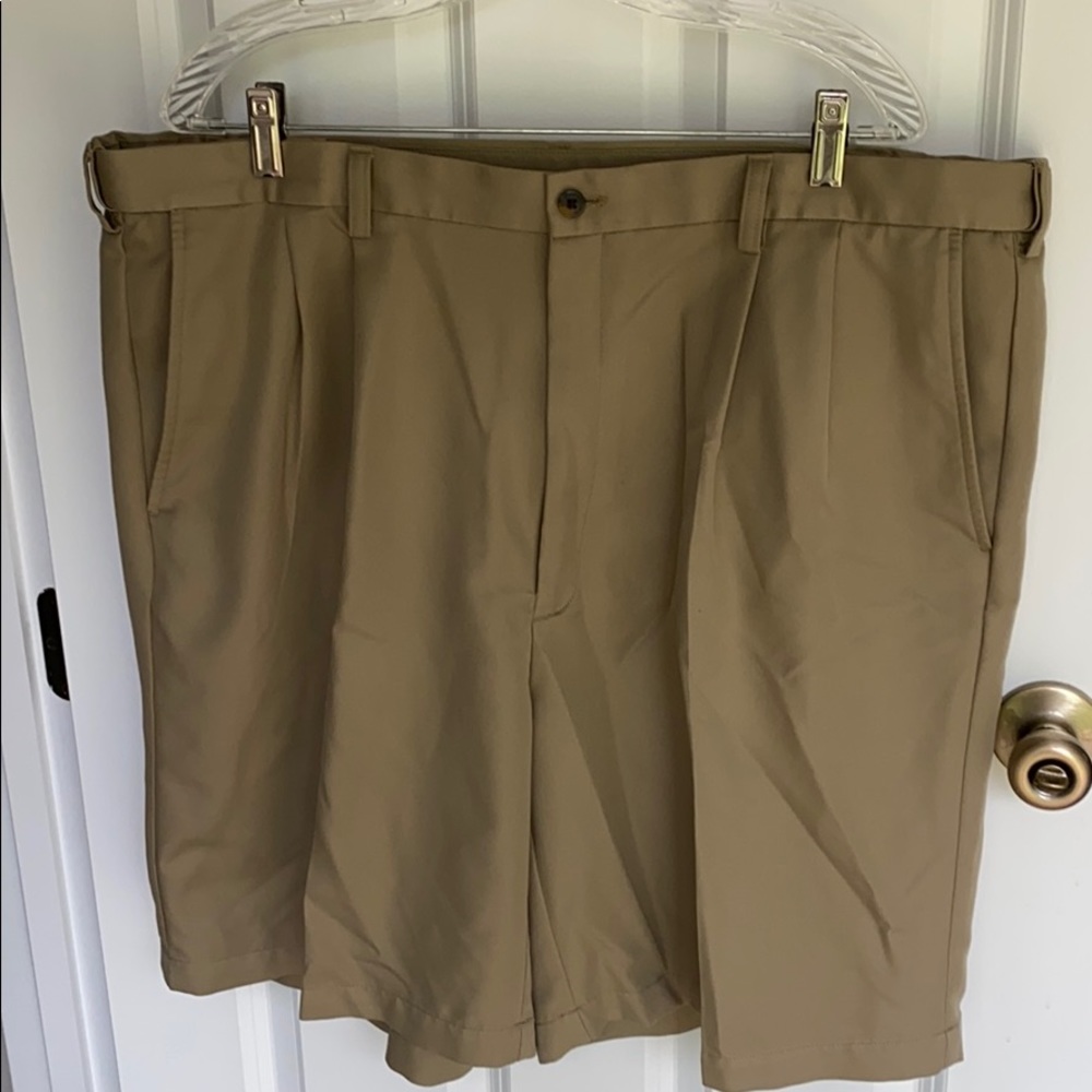 Men’s Haggar golf shorts
